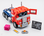 LEGO Icons Transformers Optimus Prime - 10302